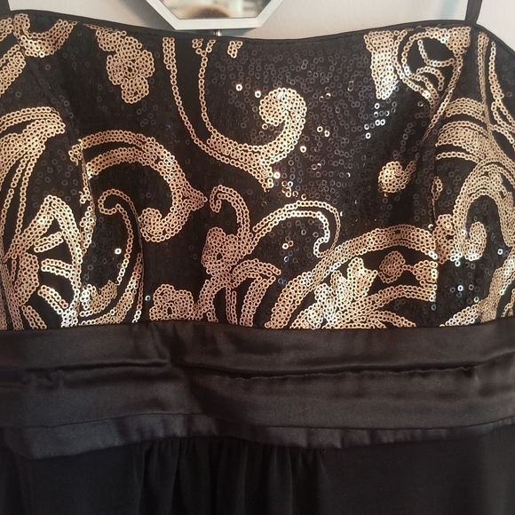 Top - Picture 4 of 4